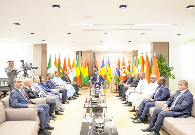 بعد عودة فتح مقرّ الأمانة العامة لدول الساحل والصحراء بطرابلس الليبية..   تونس تؤكد التزامها بإحلال السلم والأمن في المنطقة ودعم التعاون الثنائي ومتعدد الأطراف